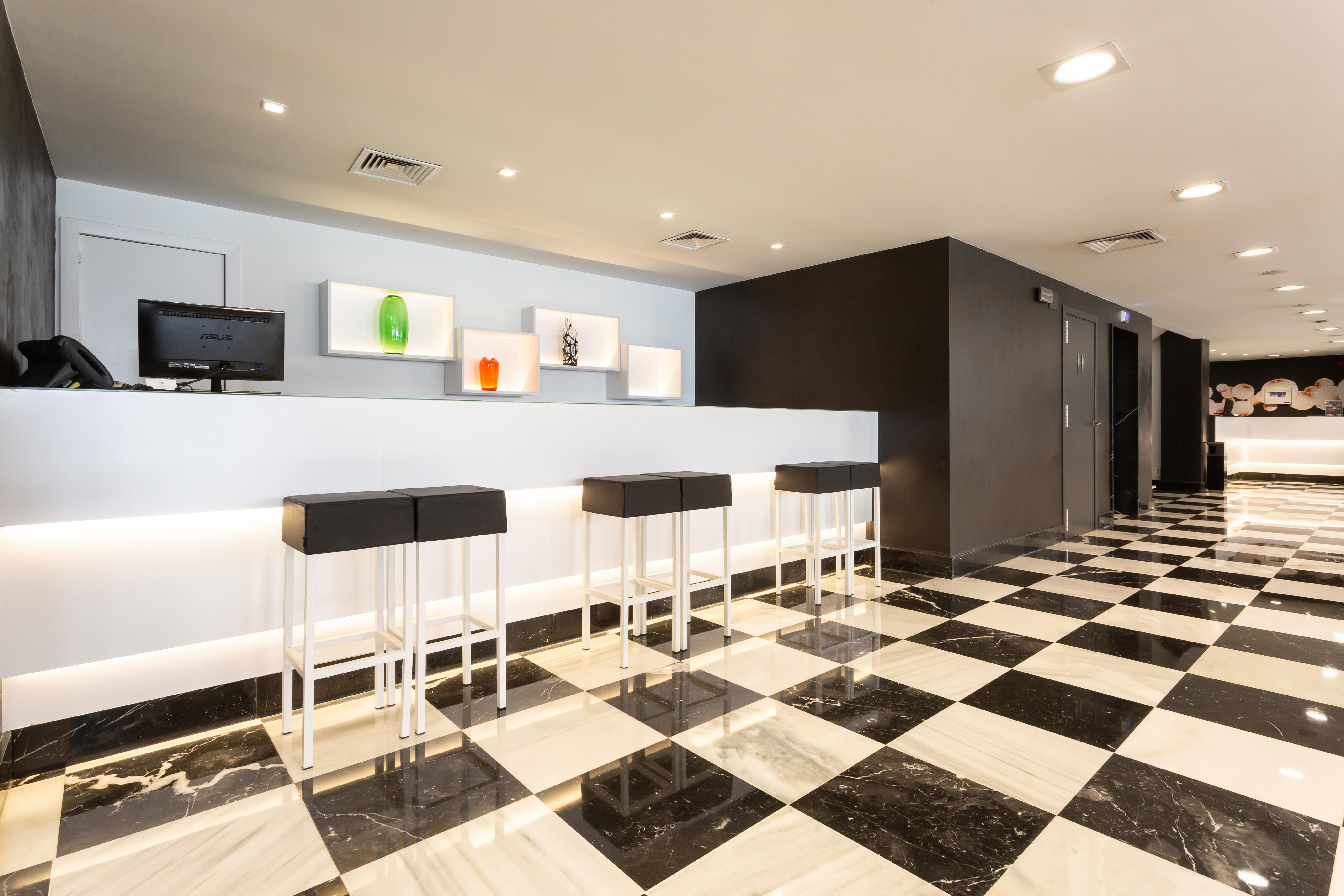 Monte Carmelo Hotel Seville Luaran gambar