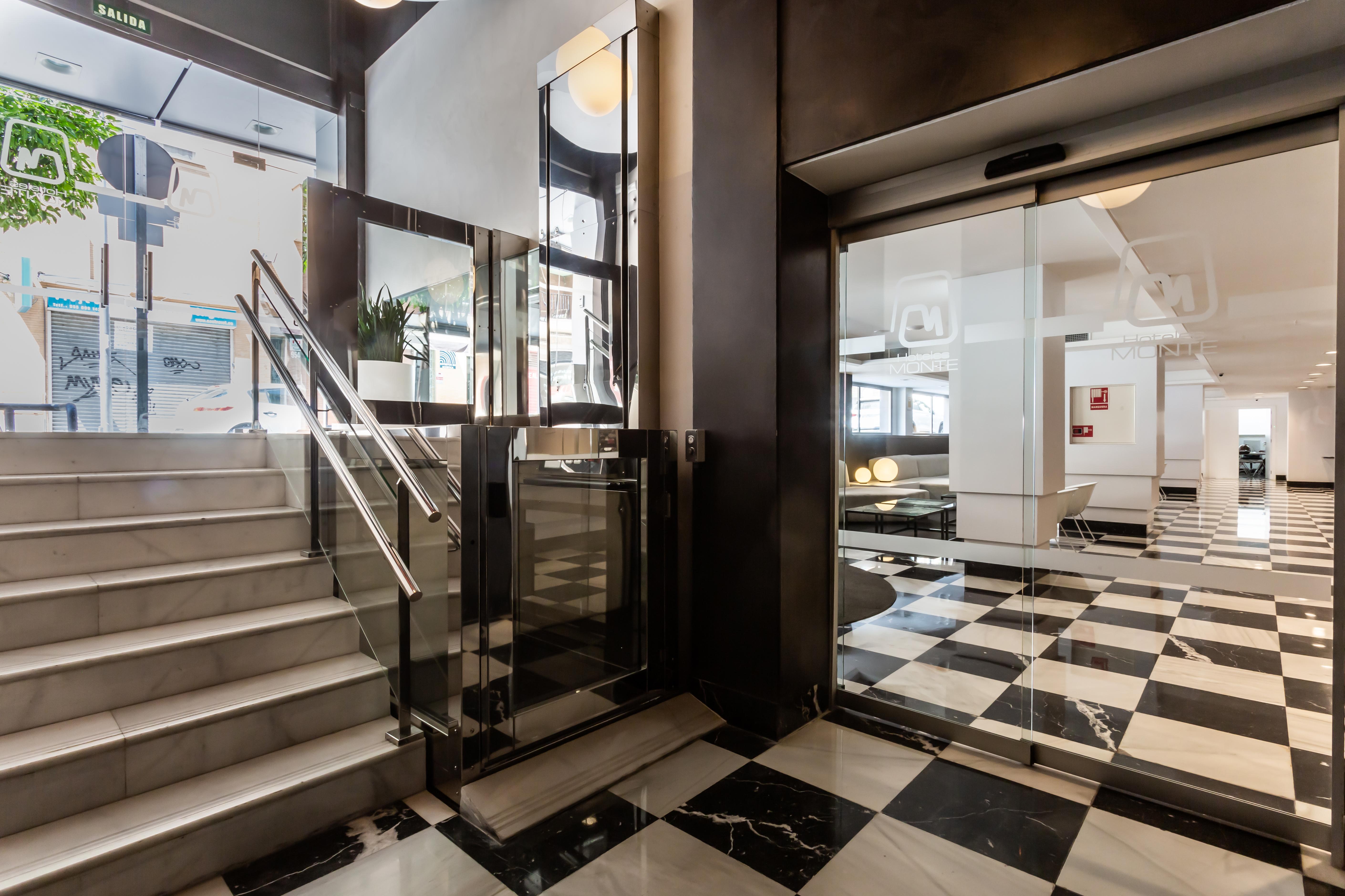 Monte Carmelo Hotel Seville Luaran gambar
