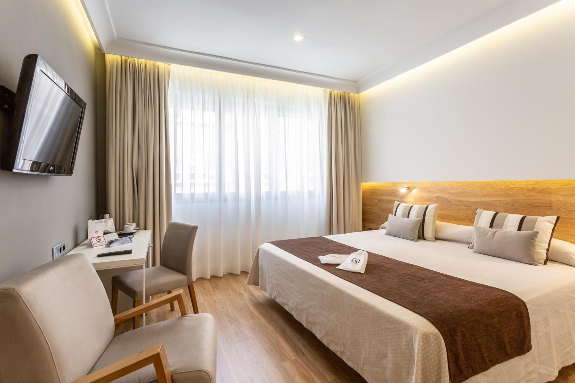 Monte Carmelo Hotel Seville Luaran gambar